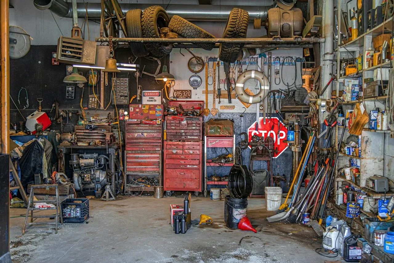 Mechanic garage gallery image